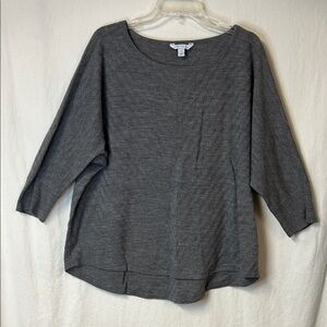 Boutique Women’s Gray 3/4 Sleeve Sweater Size 1X